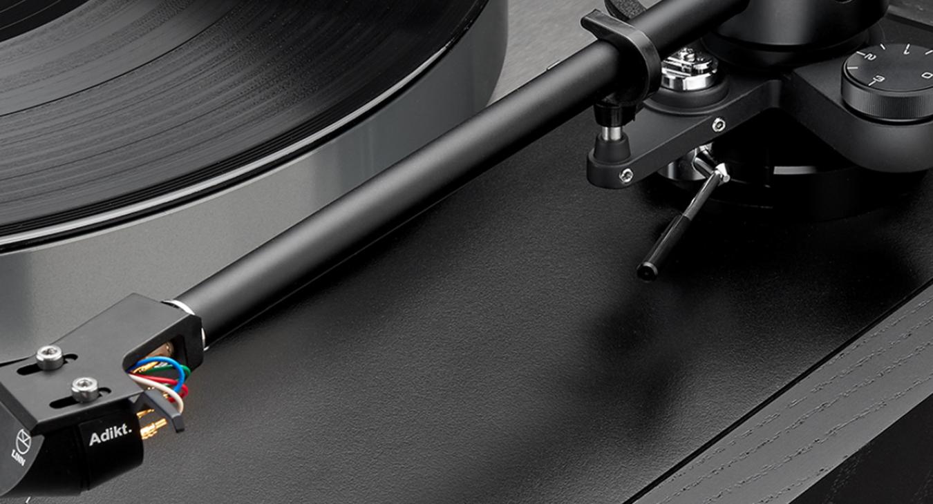 Linn Majik LP12 Turntable